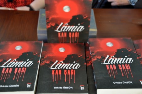 kitaplar blur efektli